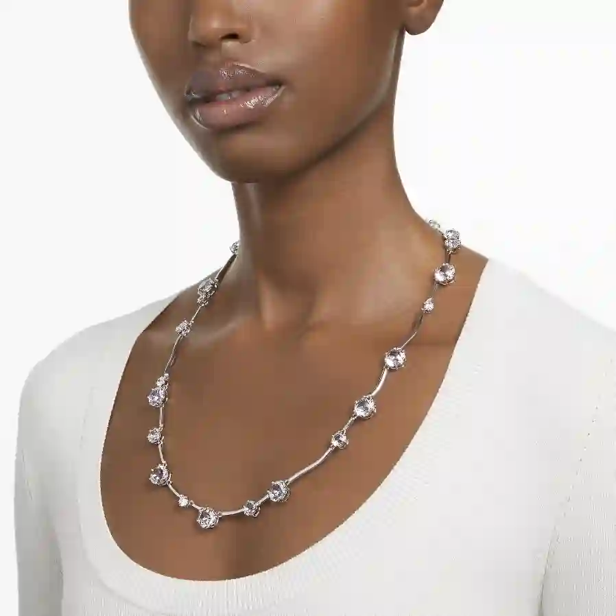 Resim Constella Kolye, Karışık yuvarlak kesimler, Beyaz, Rodyum kaplama