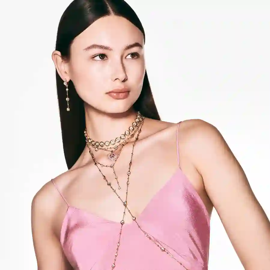 Resim Imber Kolye, Yuvarlak kesim, Serpiştirilmiş tasarım, Beyaz, Altın rengi kaplama